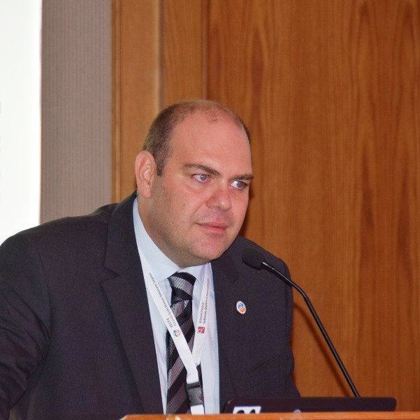Δρ Σταύρος Δέρδας