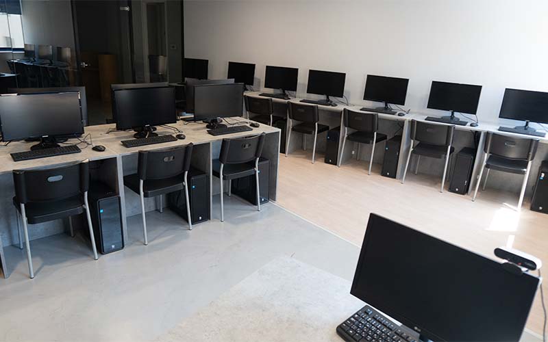 Computer Lab Aegean College Athens